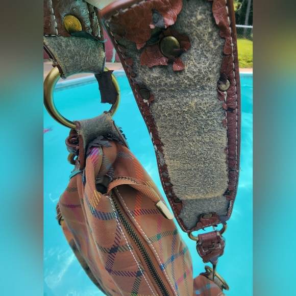 Repair Needed or Use for Parts Only Inner Coach Label with Serial # is Missing - Picture 12 of 17